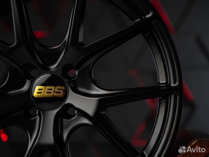 Диски литые на Solaris R17 4x100