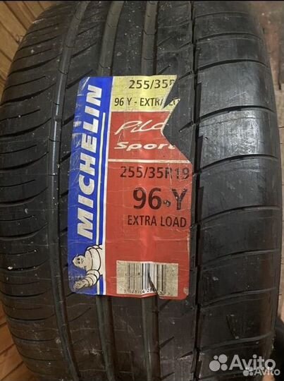 Michelin Pilot Sport PS2 255/35 R19 96Y