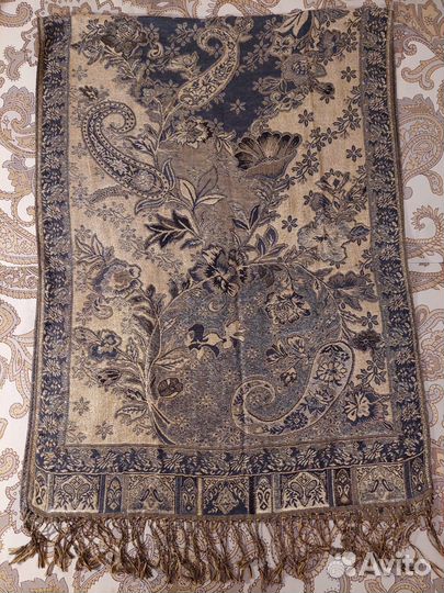 Женская шаль