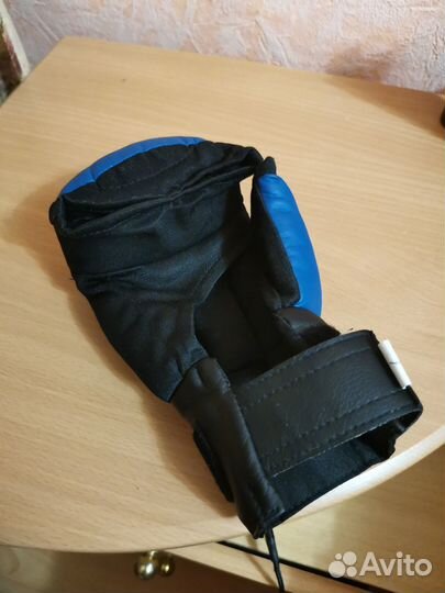 Перчатка для рукопашного боя