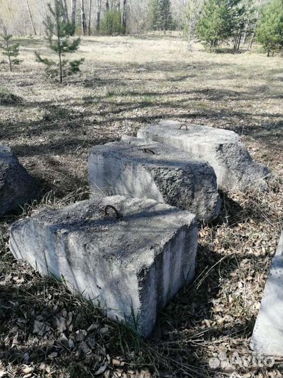 Фундаментные блоки, противовесы от крана
