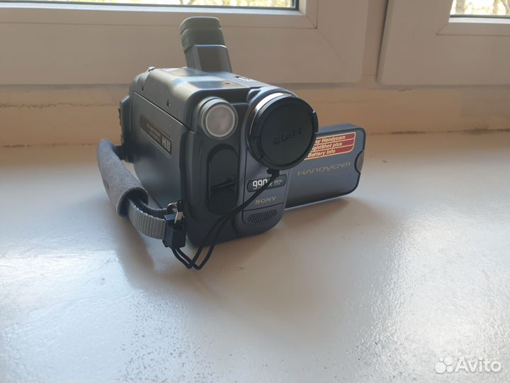 Sony Handycam Hi8 CCD-TRV228E