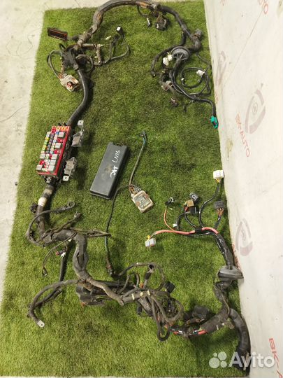 Проводка подкапотная Lincoln Navigator 3 07г