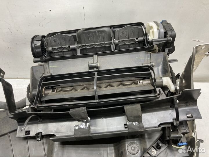 Корпус печки / отопителя Volkswagen Passat B6