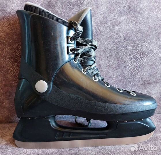 Коньки хоккейные 40 размер
