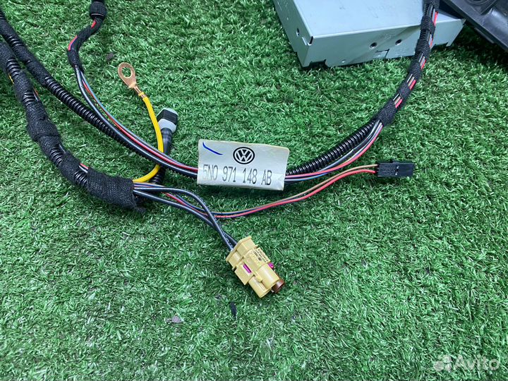 Камера заднего вида с блоком Volkswagen Tiguan