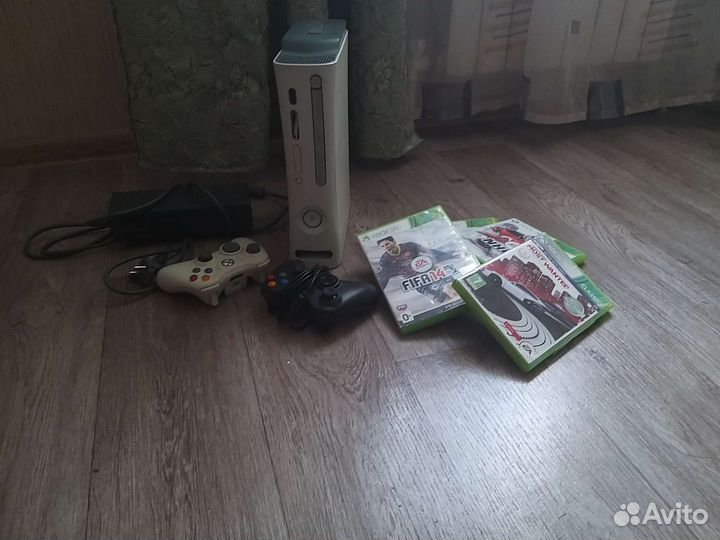 Xbox 360+ джойстики+ игры
