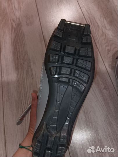 Лыжные ботинки р37-38