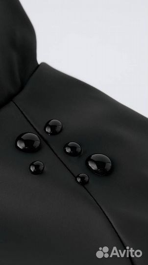 Новая парка Zara непромокаемая