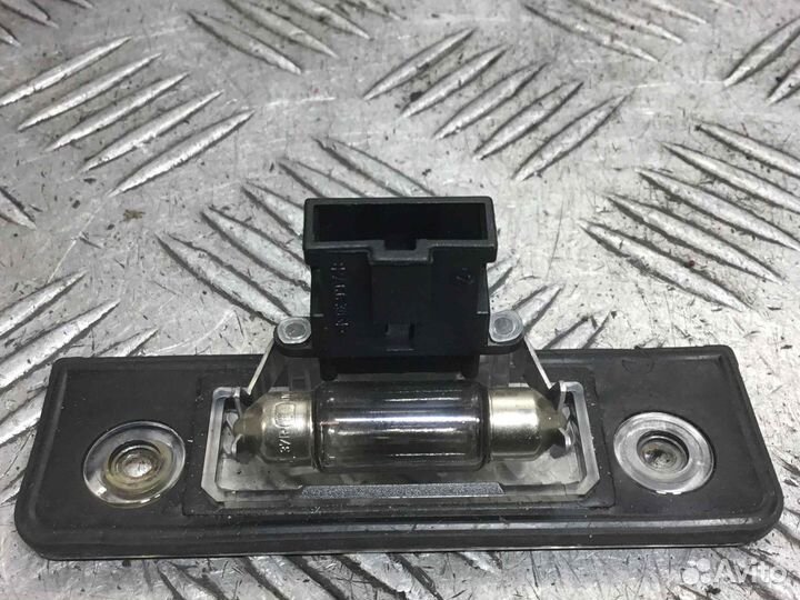 Подсветка номера Skoda Octavia 1Z0943021B BMM