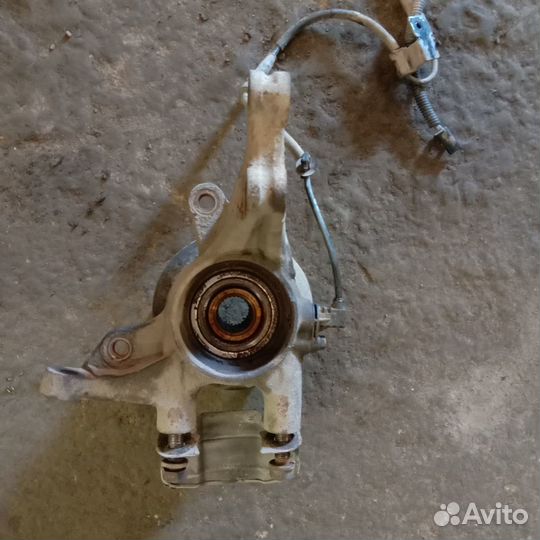 Кулак передний правый Kia Ceed Кия Сид 06-12