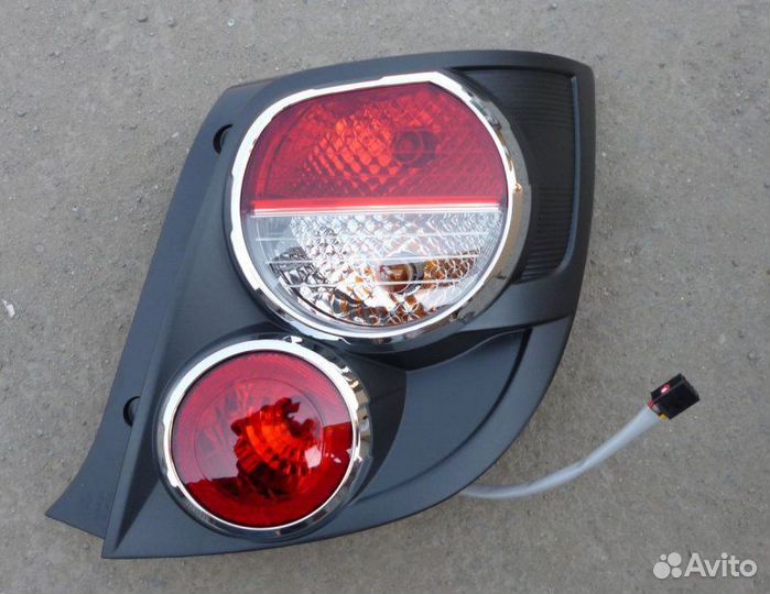 Фонарь задний правый задний правый Chevrolet Aveo