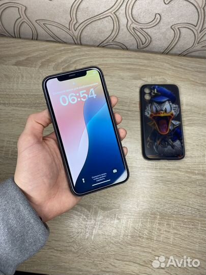 iPhone 11, 64 ГБ