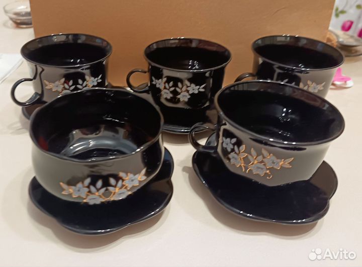 Набор кружек для чая и блюдца