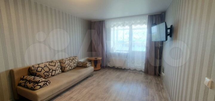 1-к. квартира, 42 м², 6/10 эт.