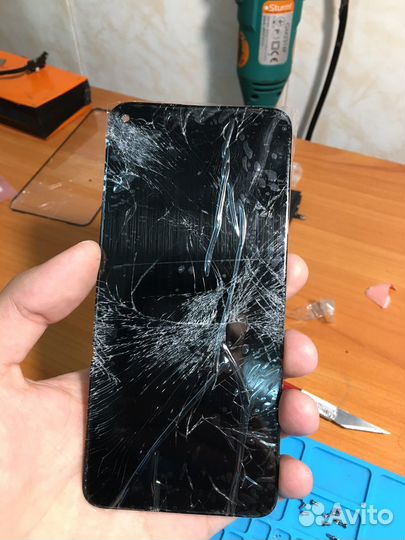 Замена стекла дисплея Huawei/honor