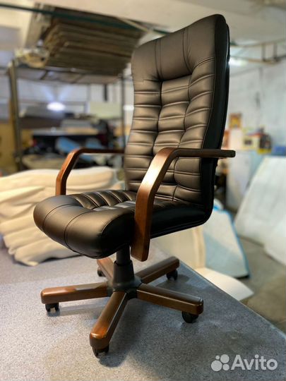 Кресло в кабинет