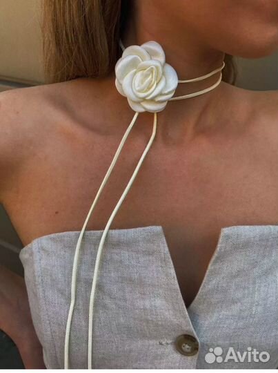 Чокер цветок