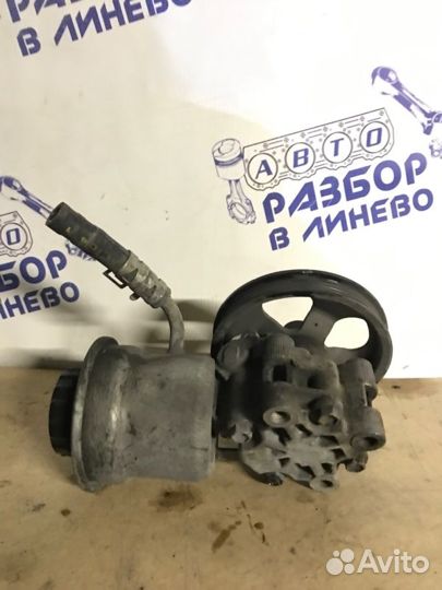 Насос гидроусилителя руля Toyota Vitz SCP10 1SZ