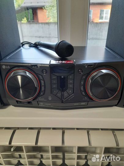 Музыкальный центр LG Xboom CL65DK 950W