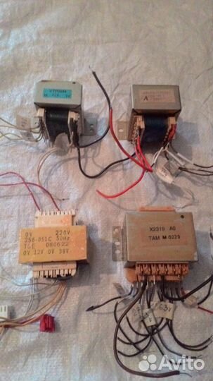 Трансформатор с разными выходами напряжения