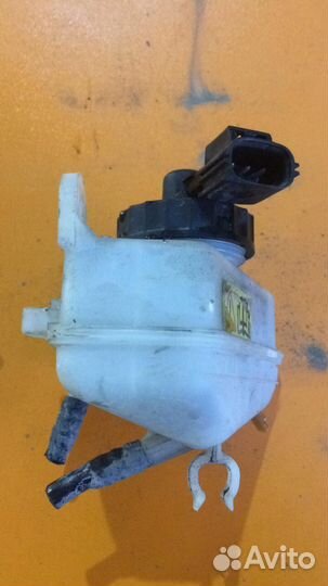 Главный тормозной цилиндр на Ford Focus 1