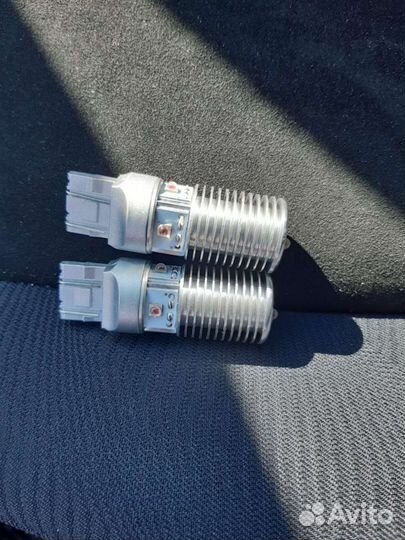 Лампочки диодные W21/5W