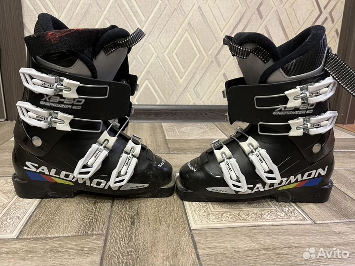 Горнолыжные ботинки solomon 23размер