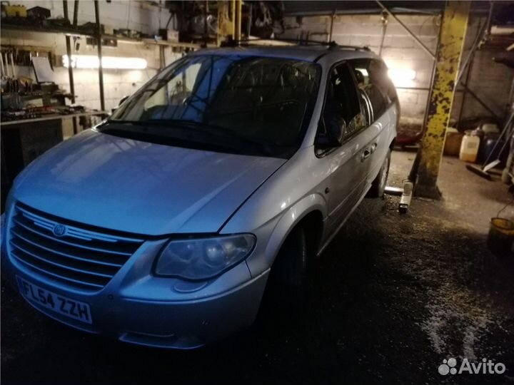 Разбор на запчасти Chrysler Voyager