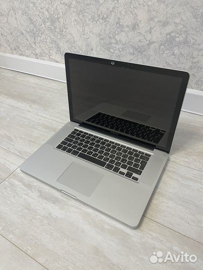 Apple MacBook Pro 15 2011