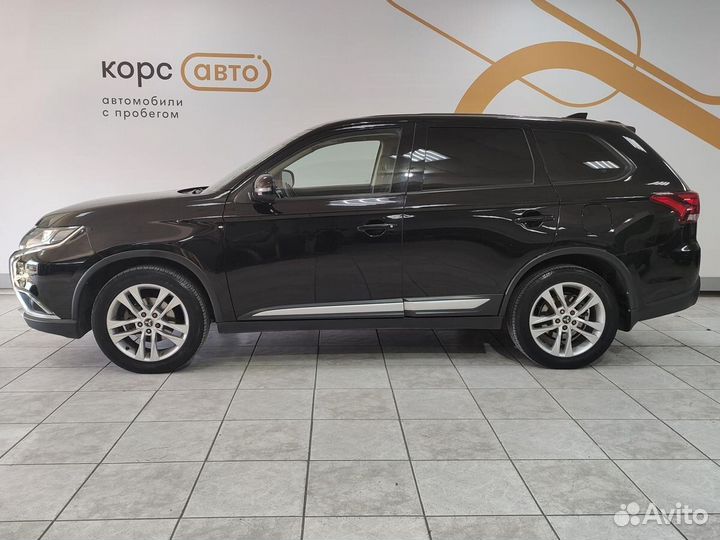 Mitsubishi Outlander 2 CVT, 2017, 55 807 км