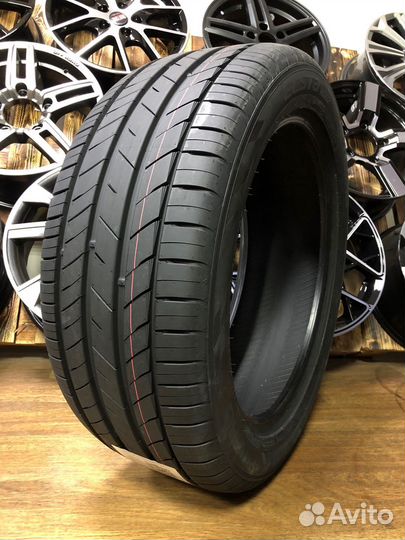 Kumho Ecsta HS52 195/50 R15 82H