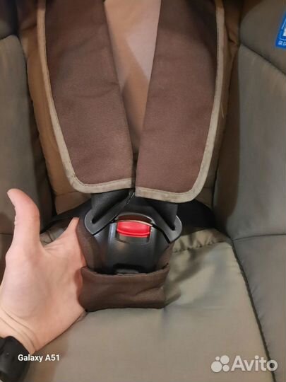 Автокресло Maxi Cosi MiloFix