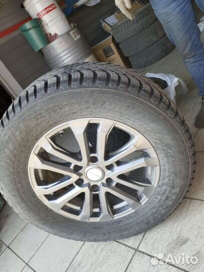 Nokian Tyres Hakkapeliitta 9 SUV 265/60 R18 114T