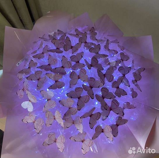 Светящиеся букеты из бабочек, букеты мыльных роз