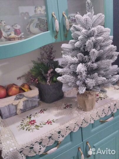 Елка искусственная литая заснеженная каминная