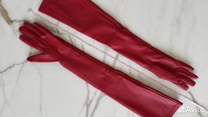 Перчатки красные из экокожи lichi