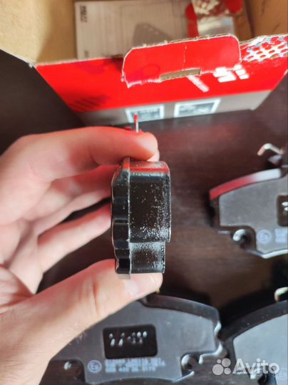 Колодки тормозные передние TRW GDB400