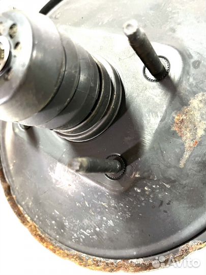 Вакуумник Mazda 323 BA