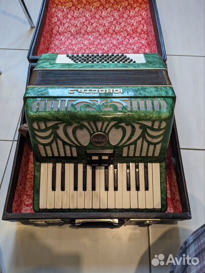 Аккордеон Юность 3 две четверти