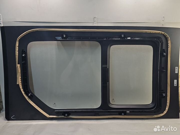 Стекло двери левая Hyundai Staria 834N0CG010