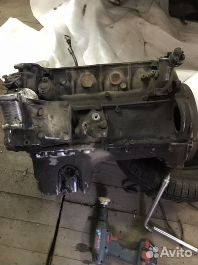 Запчасти двс 102922 Мерседес