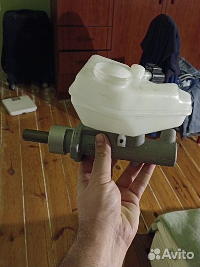 Цилиндр тормозной главный