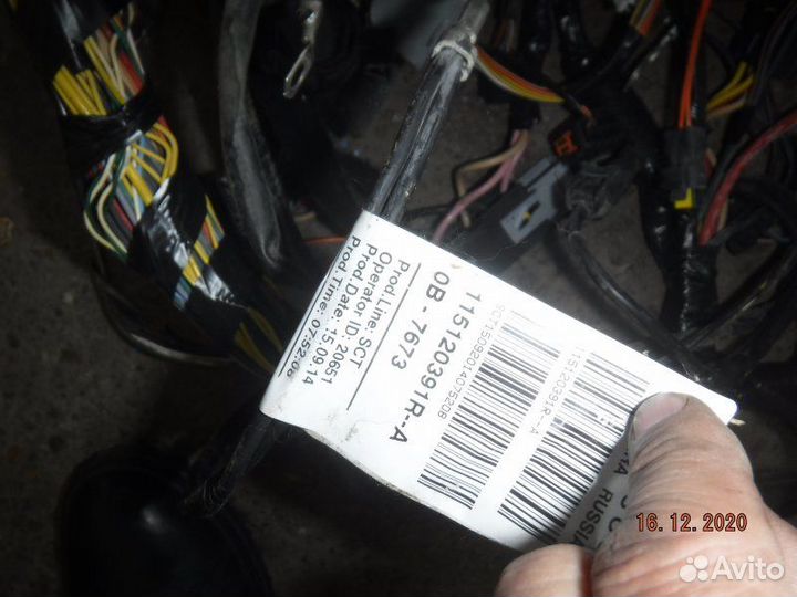 Проводка моторного отсека Nissan Terrano F4R 2014