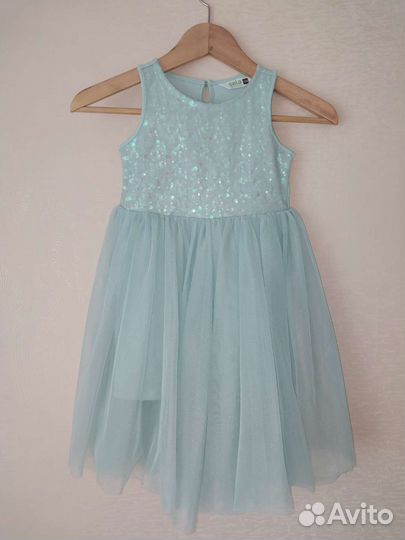 Нарядное платье для девочки