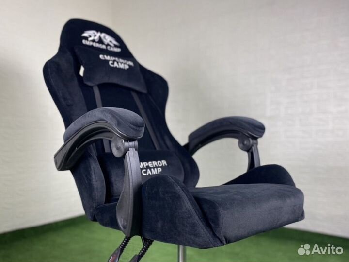 Компьютерное кресло черное велюр игровое