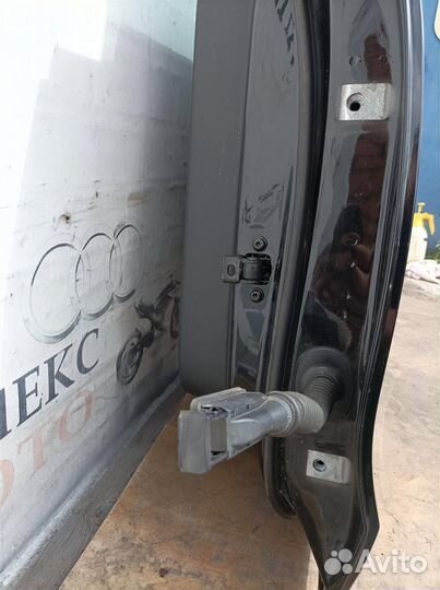 Накладка стекла заднего правого Audi A5 /S5 Coupe