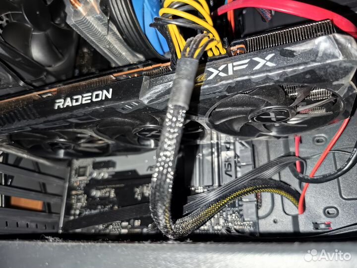 Видеокарта AMD RX 6700