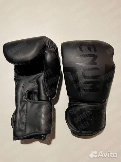 Боксерские перчатки venum