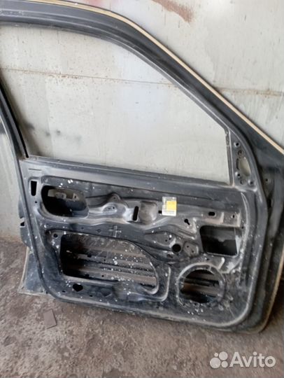 Дверь Левая передняя symbol